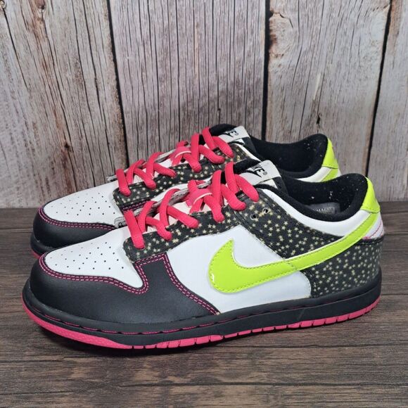 Nike SB Dunk Low 311543-174 Pink Volt Star Safari GS 2009 Youth Kids Size 2y